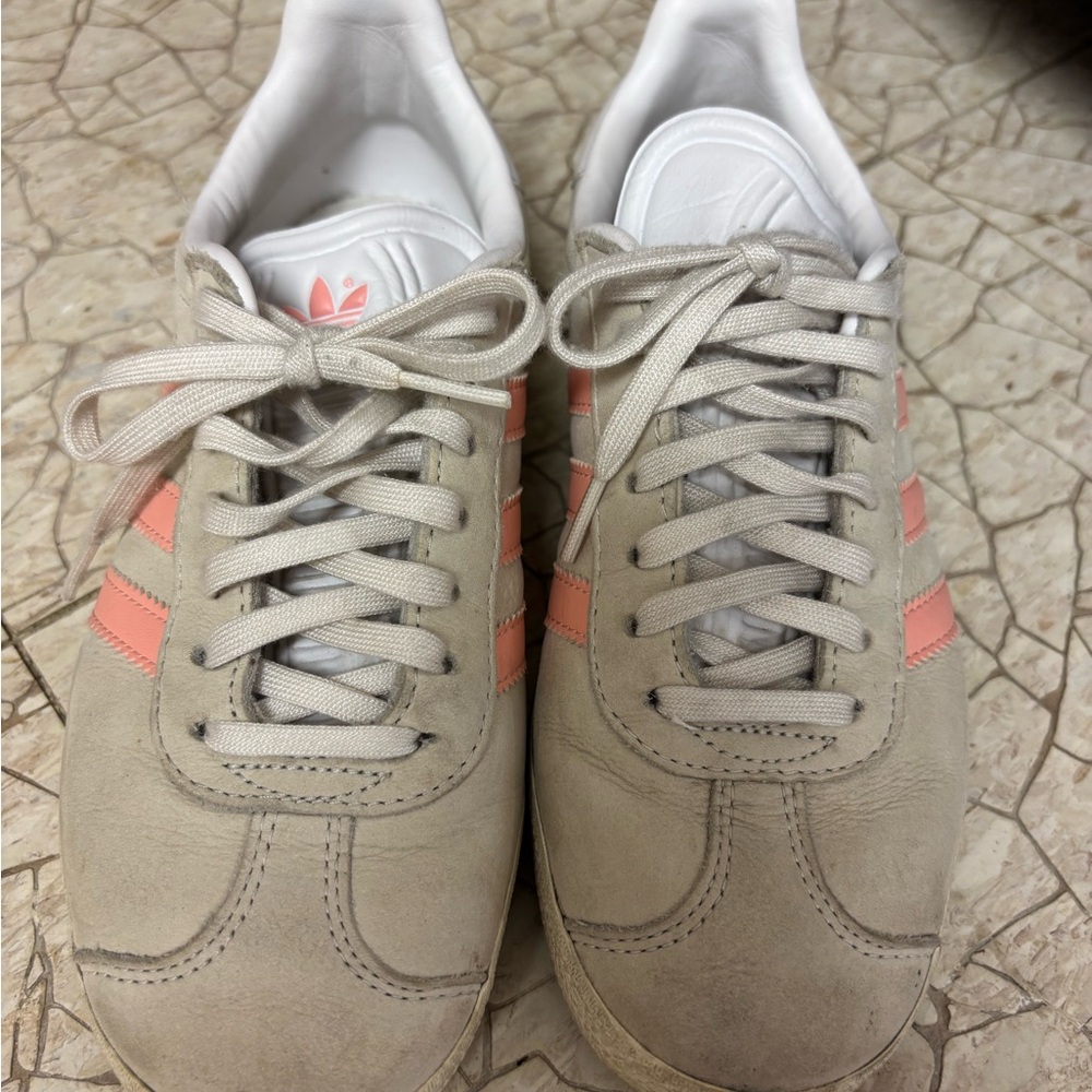 Adidas gazelle Cream and Pink Sneakers 5